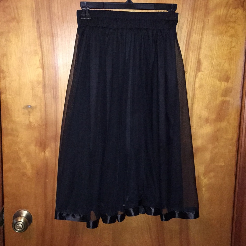 Black skirt